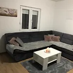 Holiday home Vikendica Bruse Jaklici