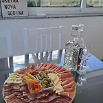 Vikendica Bruse Vakantiehuis
