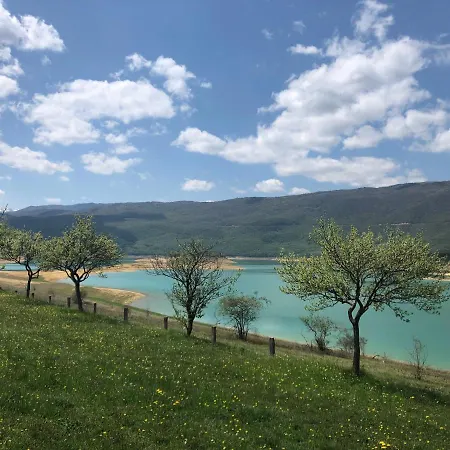 Vikendica Bruse Nyaraló *