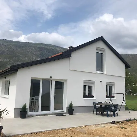 Holiday home Vikendica Bruse Jaklici