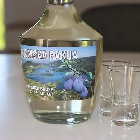 Vikendica Bruse Holiday home *