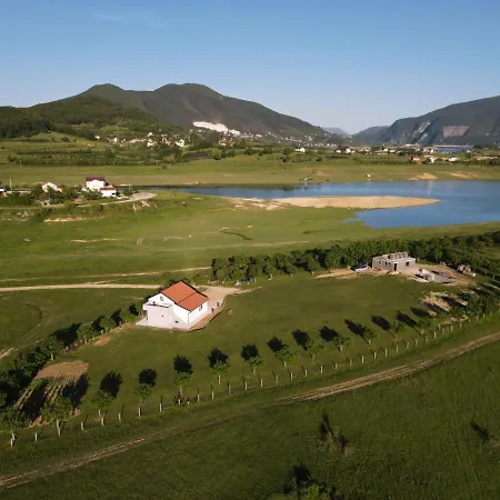 Vikendica Bruse Nyaraló