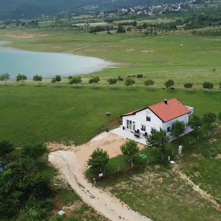 בית נופש Vikendica Bruse *