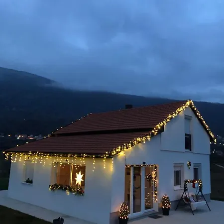 Vikendica Bruse Holiday home Jaklici