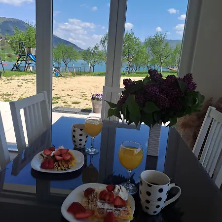 Vikendica Bruse Jaklici