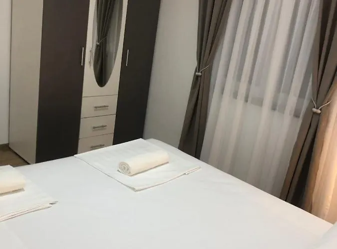 Vikendica Bruse Holiday home *