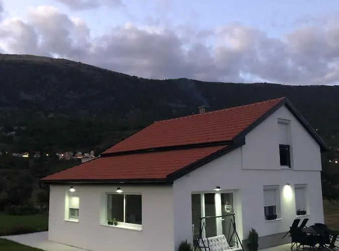 Vikendica Bruse בית נופש